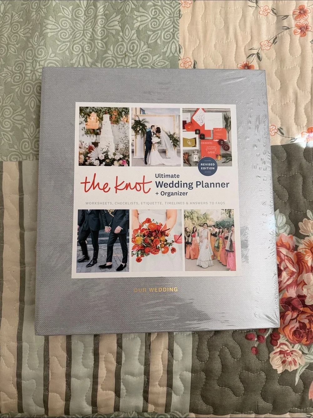 The Knot Ultimate Wedding Planner + Organizer - Gray